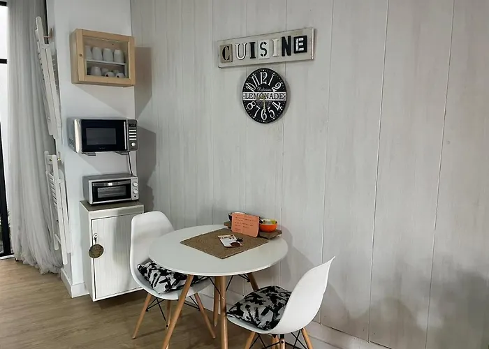 50m Playa Caleta Y Teatro Falla Grupo Ac Gestion Apartman *